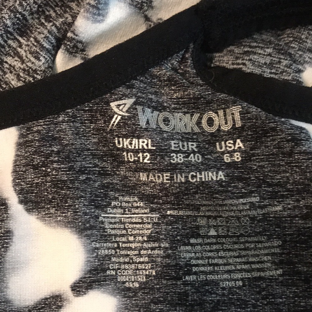 WORKOUT TOP 🖤 - Picture 5 of 6